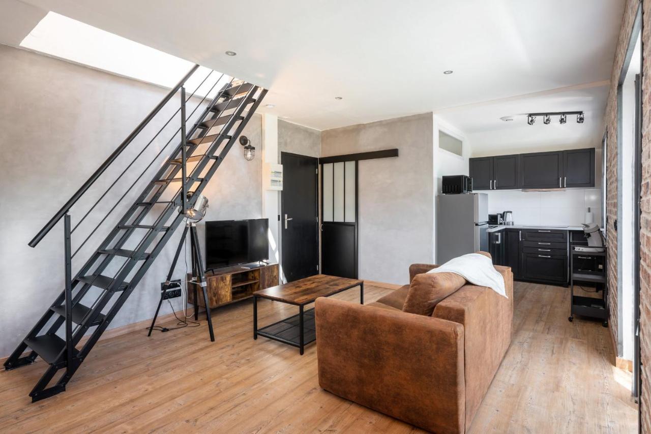 Superbe Loft Industriel - Casa Vostra - Caution 800 Eur & Id Requises - Gaillard Tram-Frontiere Apartment Exterior photo