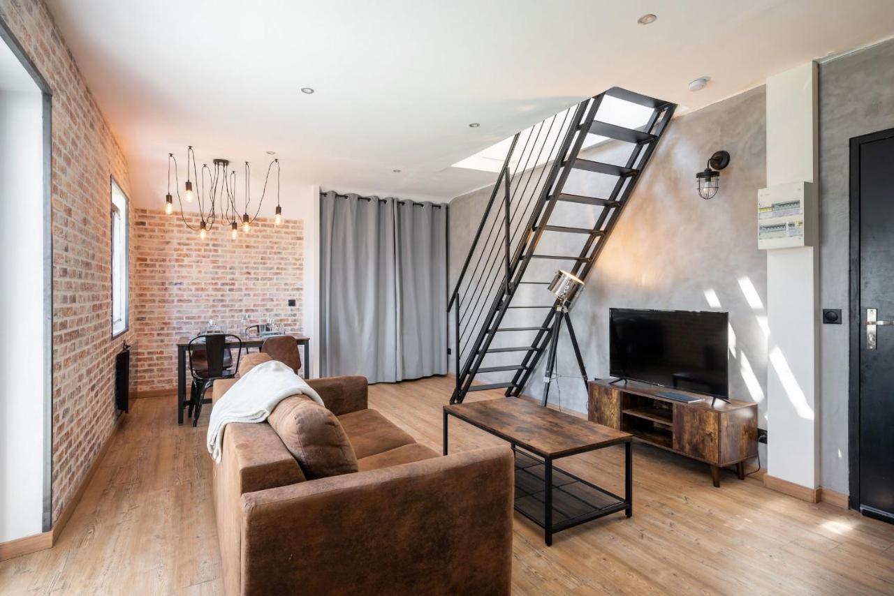 Superbe Loft Industriel - Casa Vostra - Caution 800 Eur & Id Requises - Gaillard Tram-Frontiere Apartment Exterior photo